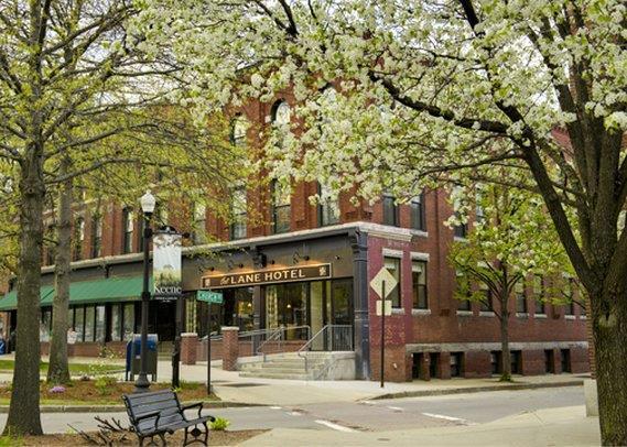 Fairfield Inn & Suites By Marriott Keene Downtown Exterior foto